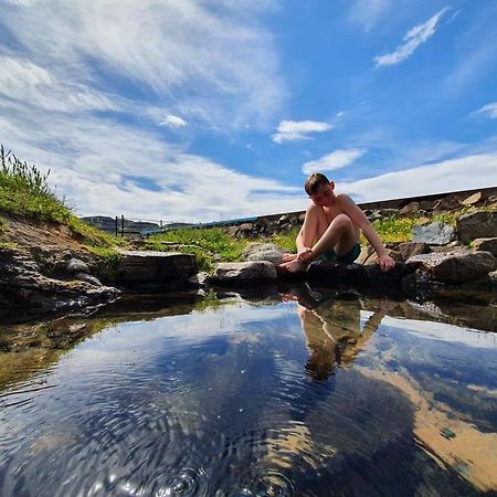 Hotel Laugarholl With Natural Hot Spring Holmavik Dış mekan fotoğraf