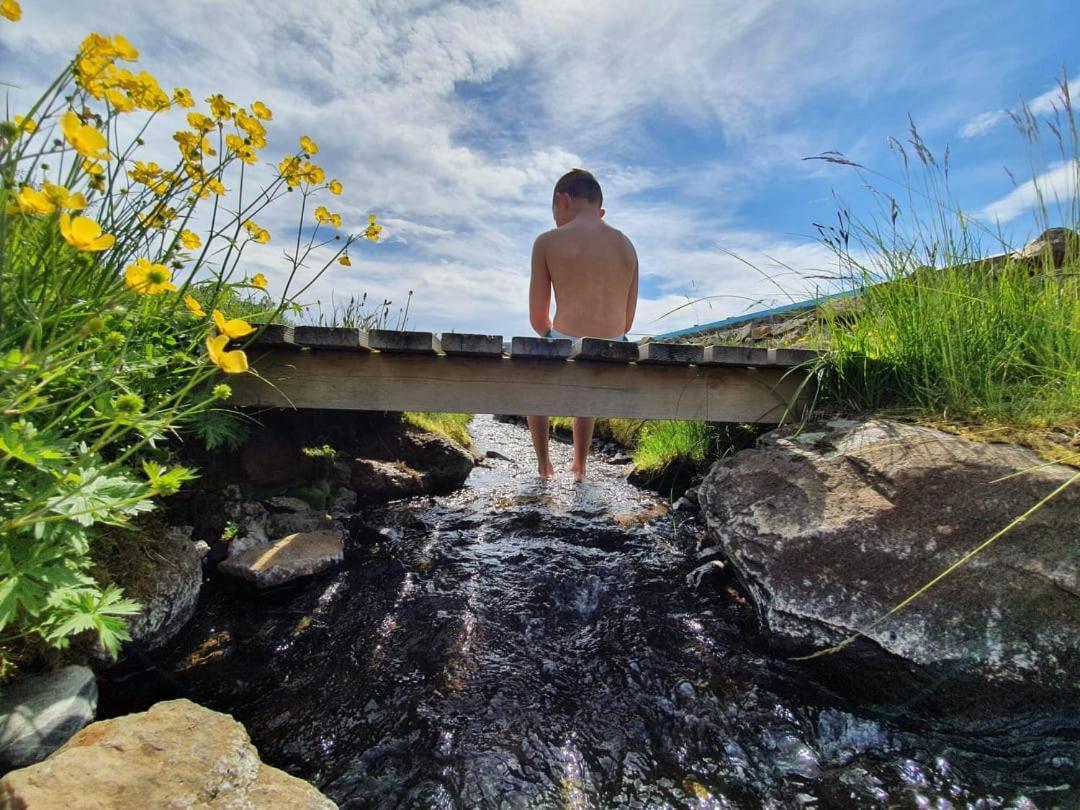 Hotel Laugarholl With Natural Hot Spring Holmavik Dış mekan fotoğraf