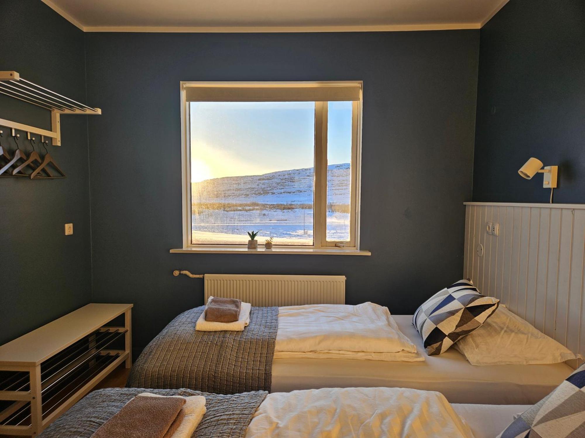 Hotel Laugarholl With Natural Hot Spring Holmavik Dış mekan fotoğraf