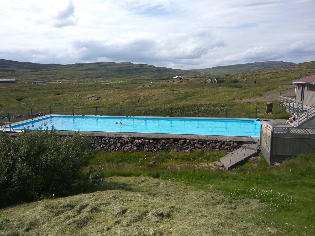 Hotel Laugarholl With Natural Hot Spring Holmavik Dış mekan fotoğraf
