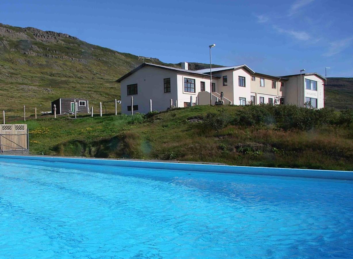 Hotel Laugarholl With Natural Hot Spring Holmavik Dış mekan fotoğraf